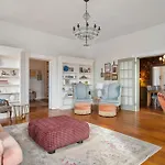 Serene Escape Your Private Room In Frankfort