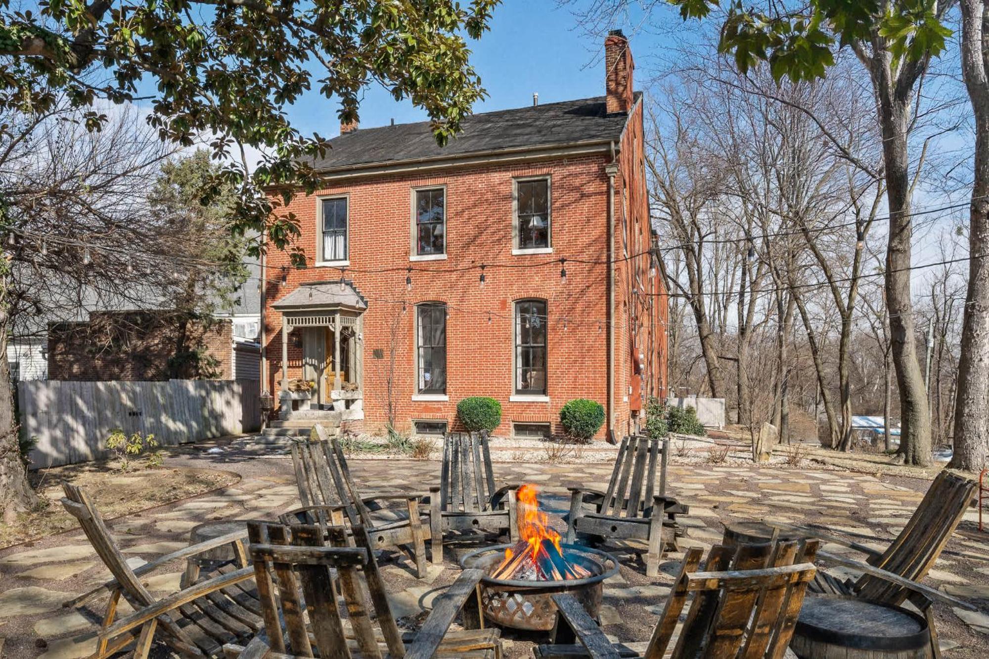 Serene Escape Your Private In Frankfort